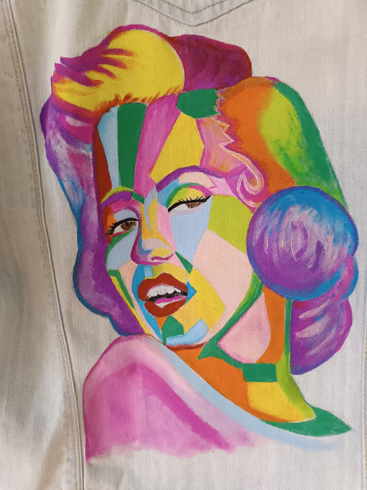 ¿Cómo lavar tus prendas pintadas a mano?